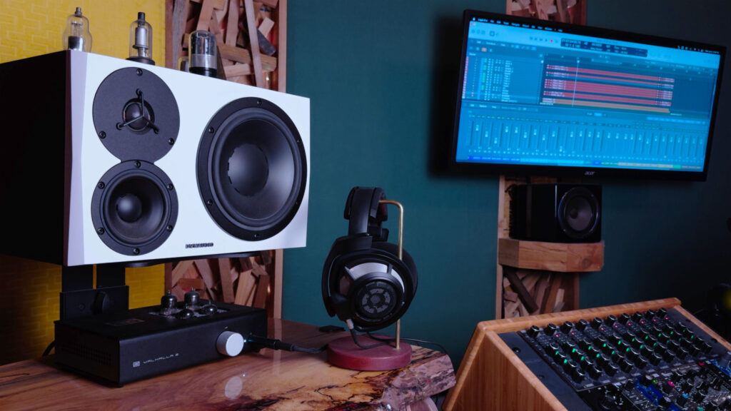 audio mixing engineer